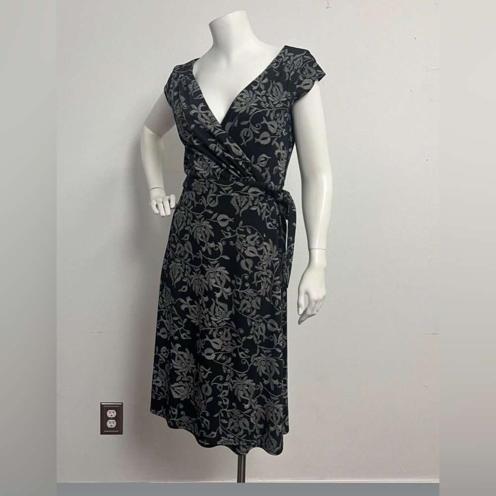 LOFT Black and White Tie Front Sheath Dress - Picture 7 of 7